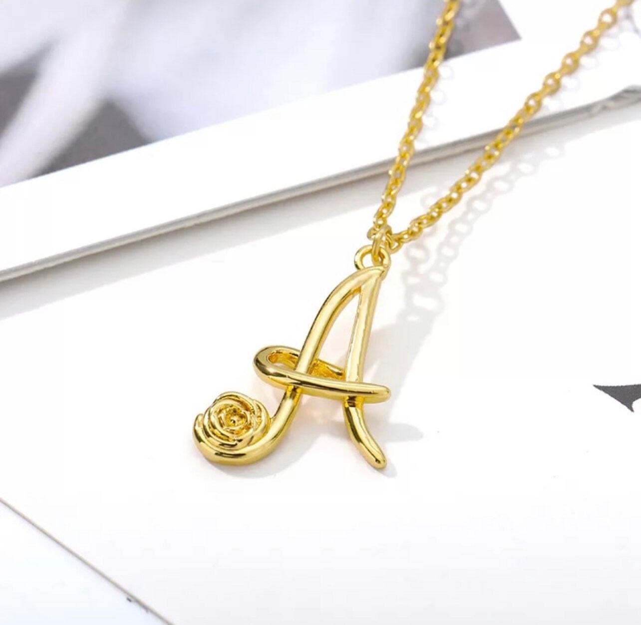 Stainless Steel Rose Flower A-Z Letter Necklaces For Women Flower Initial Pendant Choker Necklace Alphabet Boho Jewelry Gift