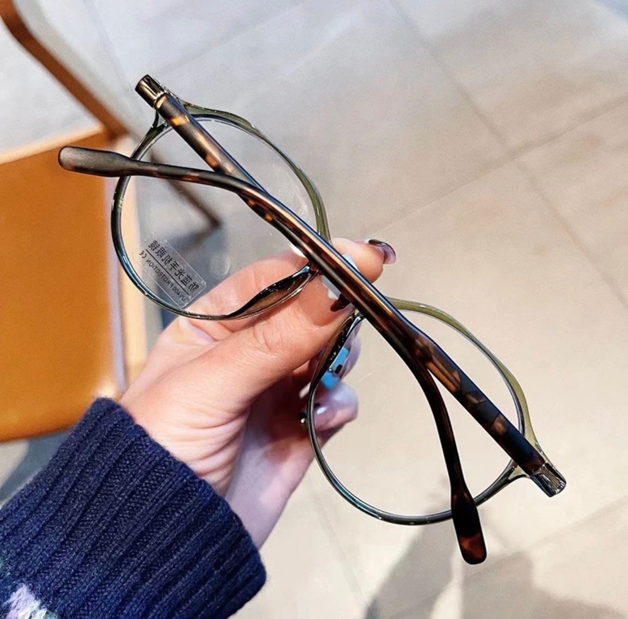 Fashion TR90 Round Glasses Frame|Women Men| Retro Rivets Decoration|Clear Anti-blue Light Eyewear|Optical Frames