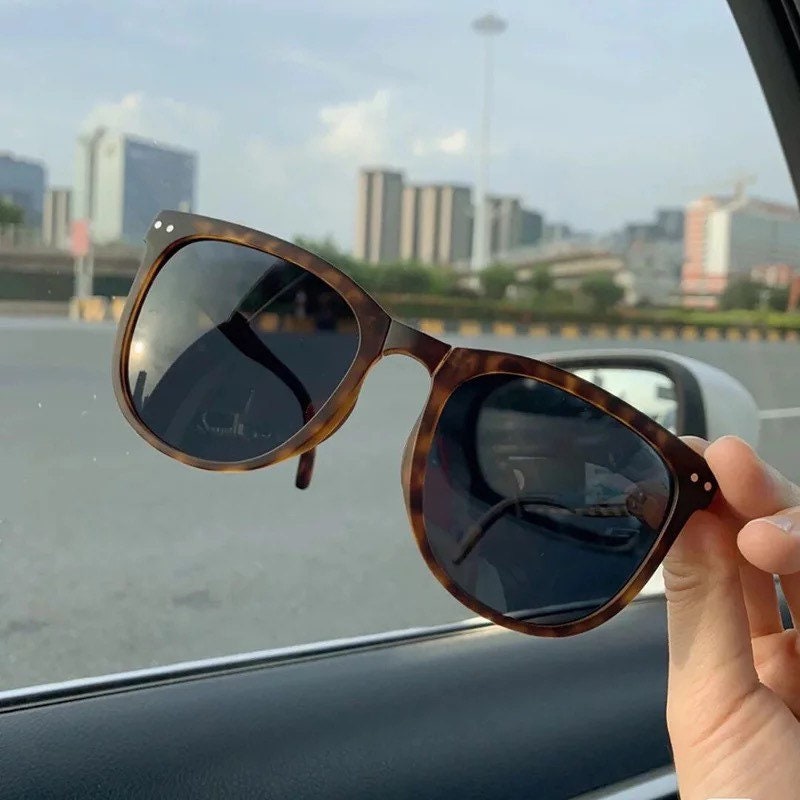 Fashion Foldable Sunglasses |Women Men|Ins Popular Trending Retro Rivets |Shades UV400|Glasses frames
