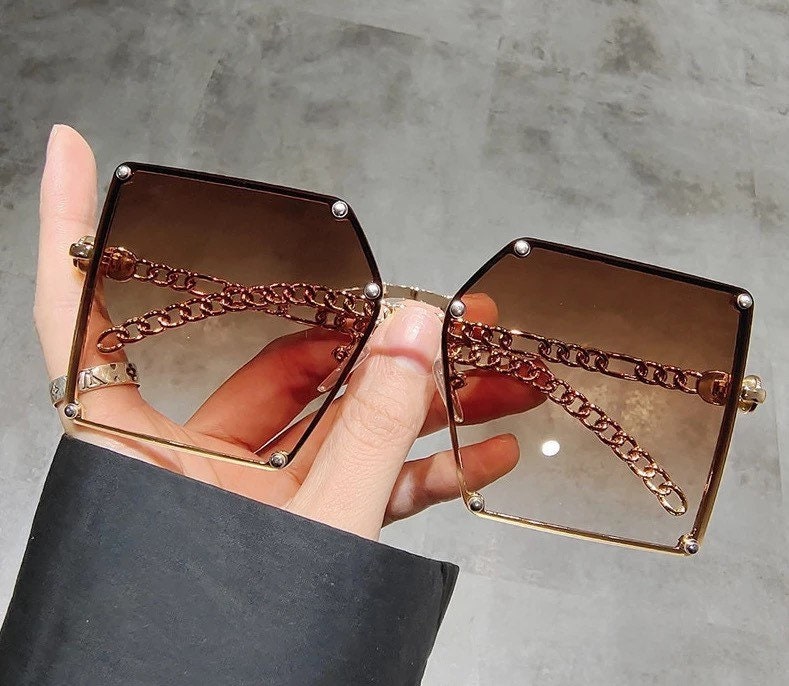 2022 New Fashion Oversize Gradient Sunglasses| Women Men|Vintage Alloy Chain Frame |Rivet Square Sun Glasses |Female Elegant Shades