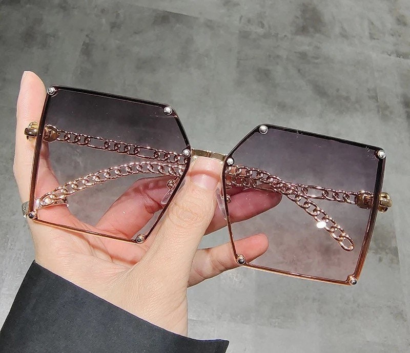 2022 New Fashion Oversize Gradient Sunglasses| Women Men|Vintage Alloy Chain Frame |Rivet Square Sun Glasses |Female Elegant Shades