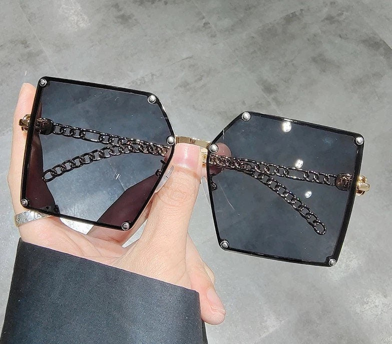 2022 New Fashion Oversize Gradient Sunglasses| Women Men|Vintage Alloy Chain Frame |Rivet Square Sun Glasses |Female Elegant Shades